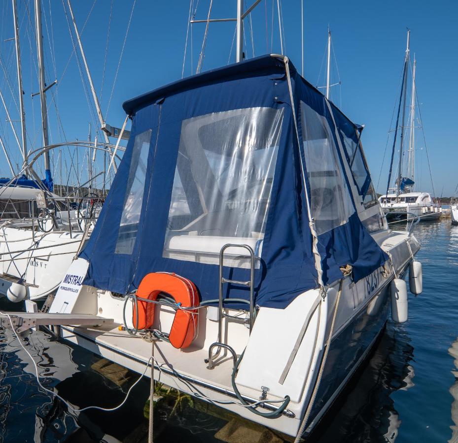 Hebergements Bateaux A Quai Porquerolles Exterior foto